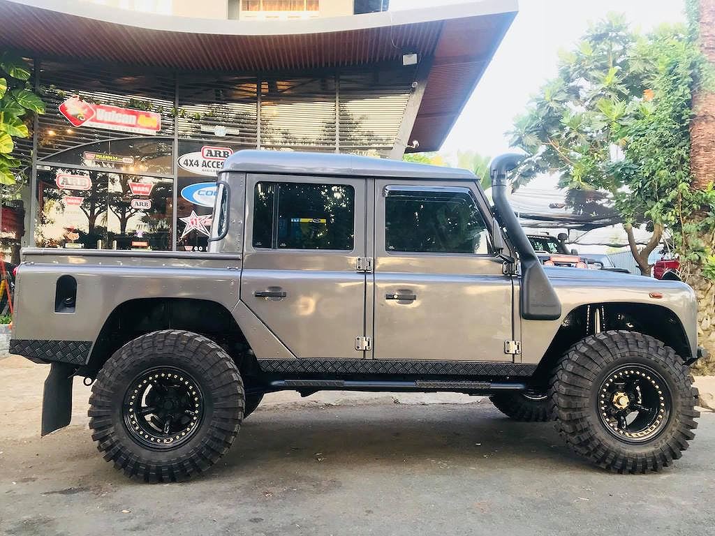 Ngắm “chiến binh offroad” Land Rover Defender độ khủng tại Việt Nam 11