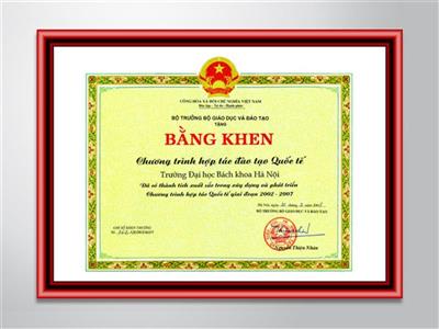 In giấy khen cho sinh viên số lượng lớn