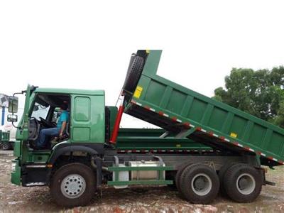 Xe ben 3 chân Howo thùng dày 6x4 mm nhập khẩu bản Full cấu hình