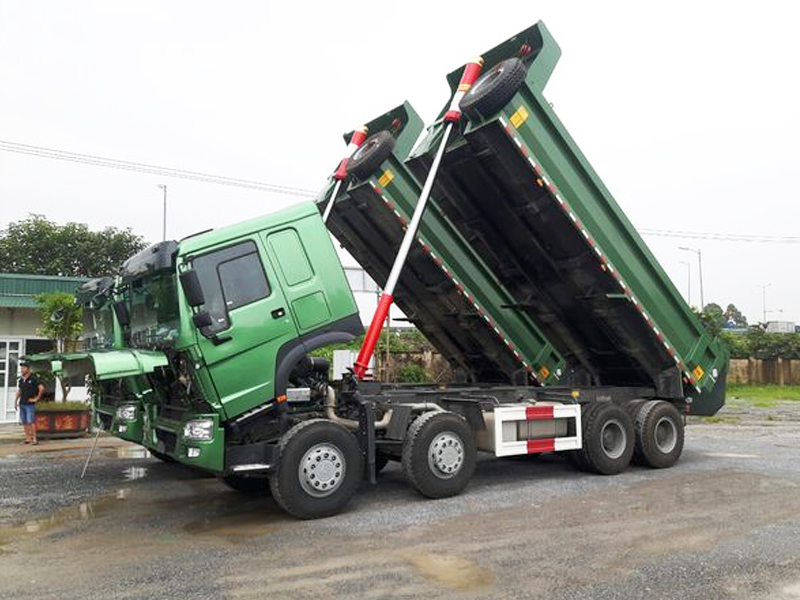 Xe ben Howo 4 chân thùng đúc 6.4m 1