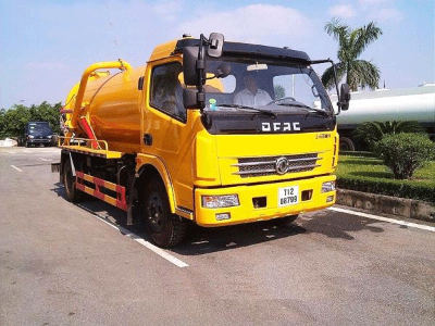 Xe hút bể phốt