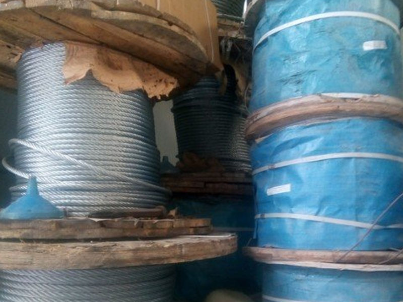 Cáp thép 6*37 IWRC mạ kẽm Trung Quốc 2
