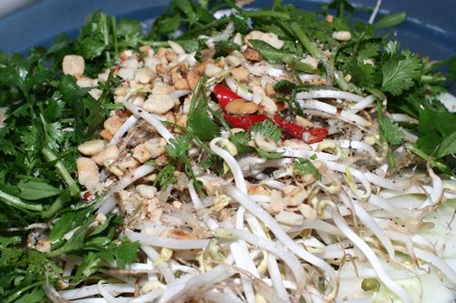 Cách làm nộm hoa chuối tôm thịt thơm ngon 5