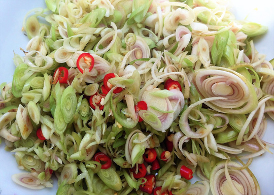  gà xào sả ớt 2