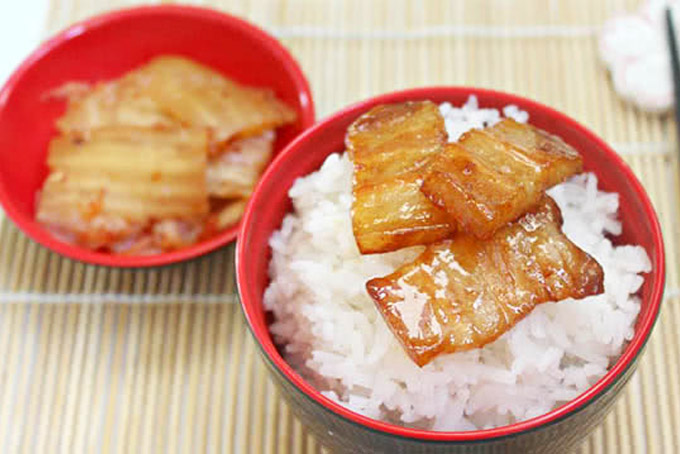 Thịt heo rang cháy cạnh