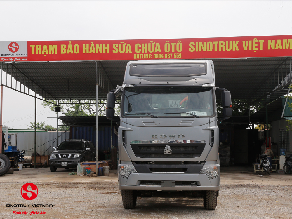 Xe đầu kéo Howo a7 420HP mặt trước xe