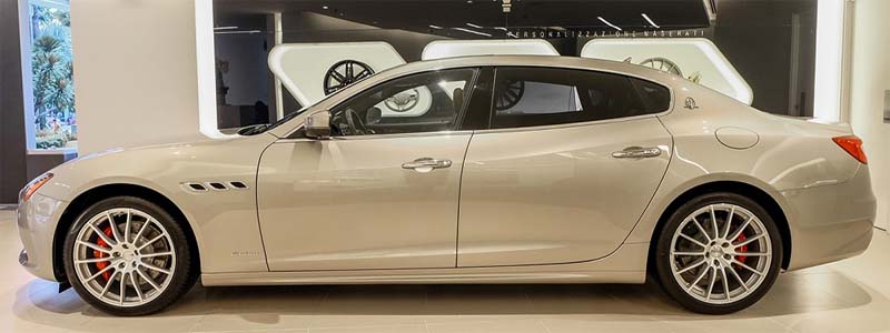 Gói "cá nhân hóa" hàng ghế sau của Maserati Quattroporte GranLusso