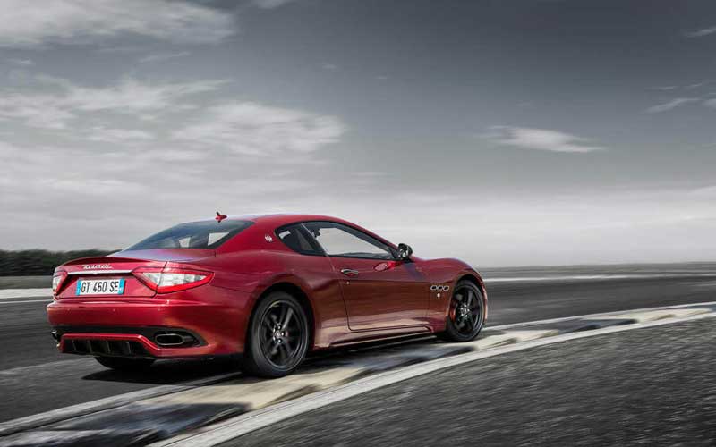 Maserati GranTurismo được nâng cấp, Ghibli GranLusso có công nghệ tự lái