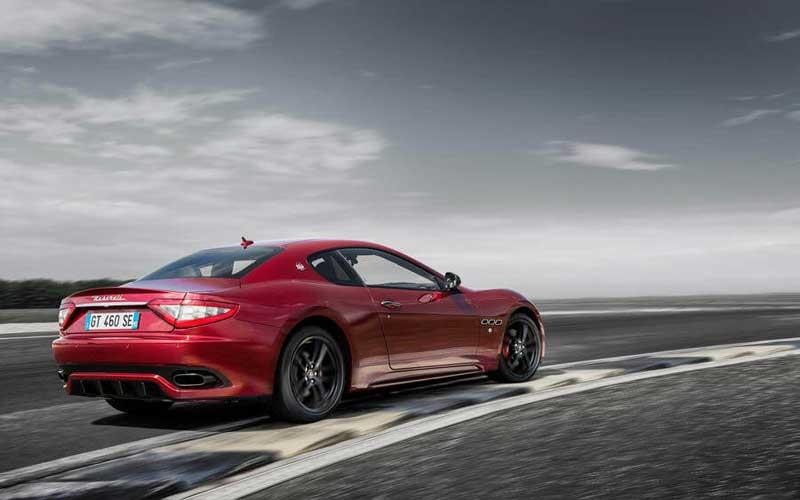 Maserati GranTurismo được nâng cấp, Ghibli GranLusso có công nghệ tự lái