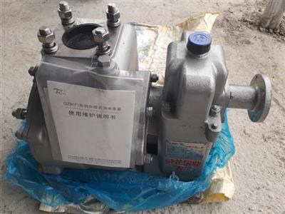 Máy bơm nước cho xe phun nước rửa đường 7