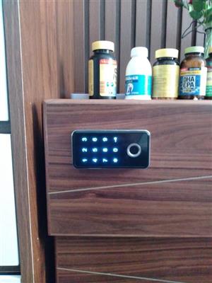 Công trình lắp khóa tủ điện tử thông minh O’Lok C303 vào các hộp ngăn kéo tại số 52 Hoàng Cầu 5