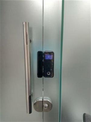 Khoá vân tay cửa kính O’Lok G502 3