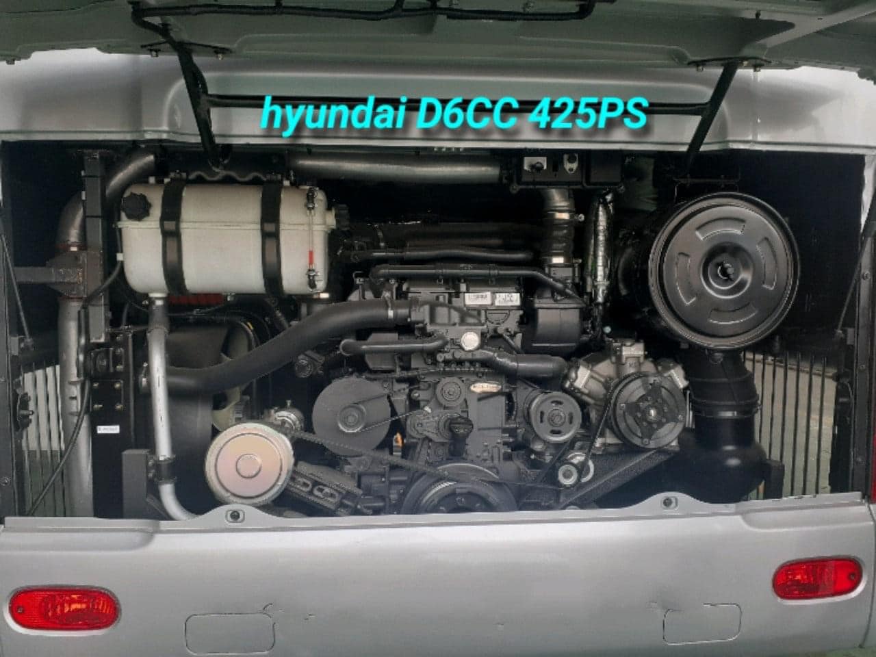 Hyundai máy 425ps