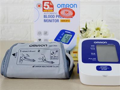 Máy đo huyết áp bắp tay Omron Hem 8712 3