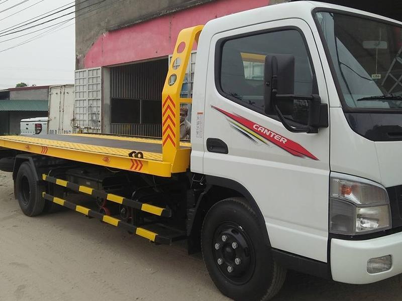 Xe cứu hộ 3.5 tấn sàn trượt Mitsubishi Fuso Canter 4.7 tấn