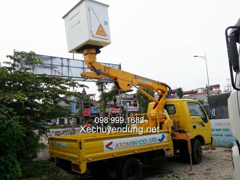 Xe thang nâng người 15 mét Kia K250 cần thủy lực Atom150