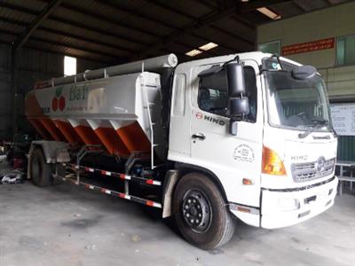 Xe bồn chở cám 14 khối Hino FG8JPSB