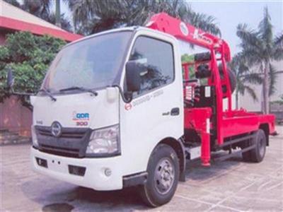 Xe cứu hộ giao thông 5 tấn Hino cẩu 3 tấn UNIC URV340 càng kéo 5 tấn