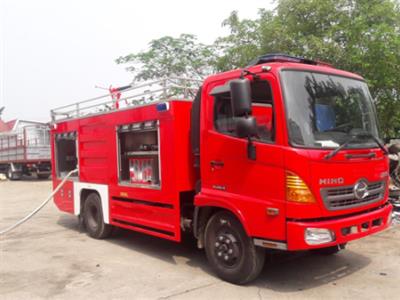 Xe chữa cháy Hino FC 5 khối 5m3 lắp bơm rời Tohatsu thùng hợp kim nhôm