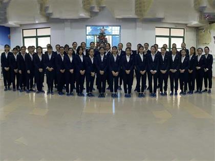 Môi trường và không khí học tập của học viên Nữ tại CEO