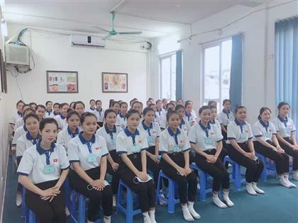Môi trường và không khí học tập của học viên Nữ tại CEO