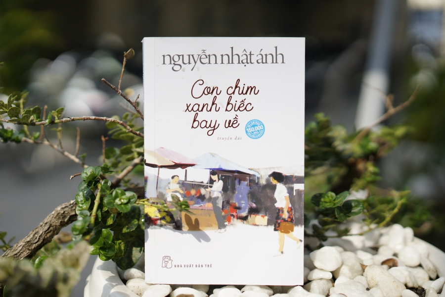 “Con chim xanh biếc bay về” - Câu chuyện cổ tích dành cho người lớn - ảnh 1