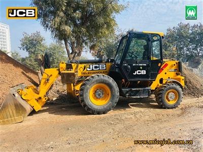 Xe nâng đa năng Telehandler JCB